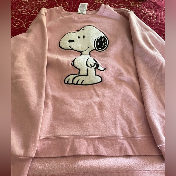 SNOOPY Pink Sweatshirt - Picture 5 of 11